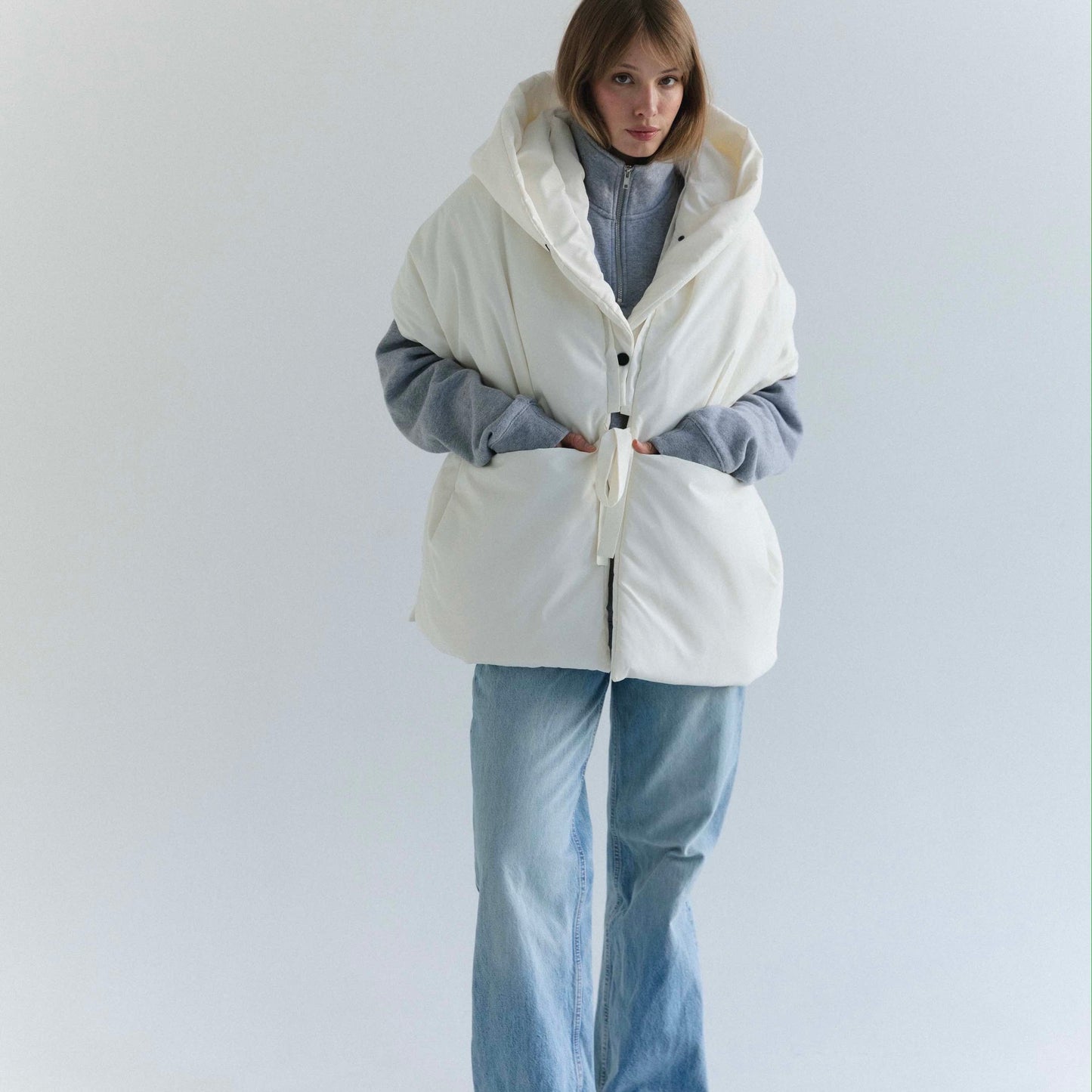 Milk Down vest with detachable hood