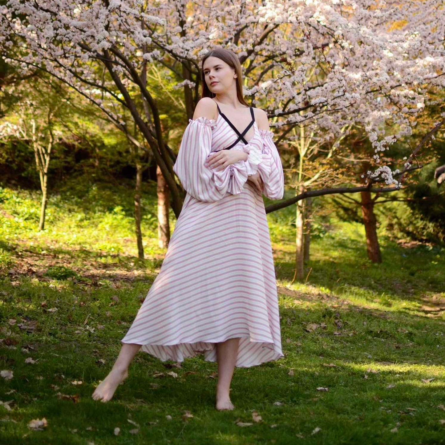 Detachable striped sleeves