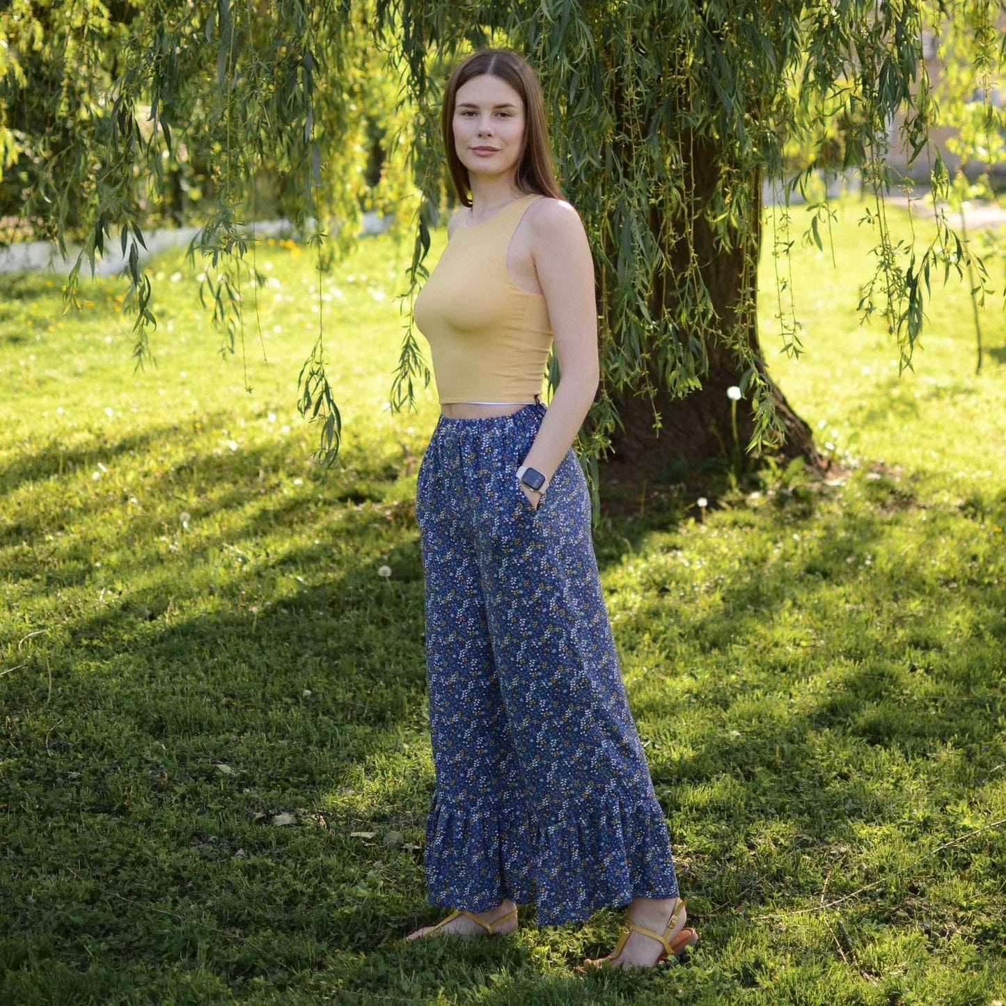 Pants with a print "Mimosas"
