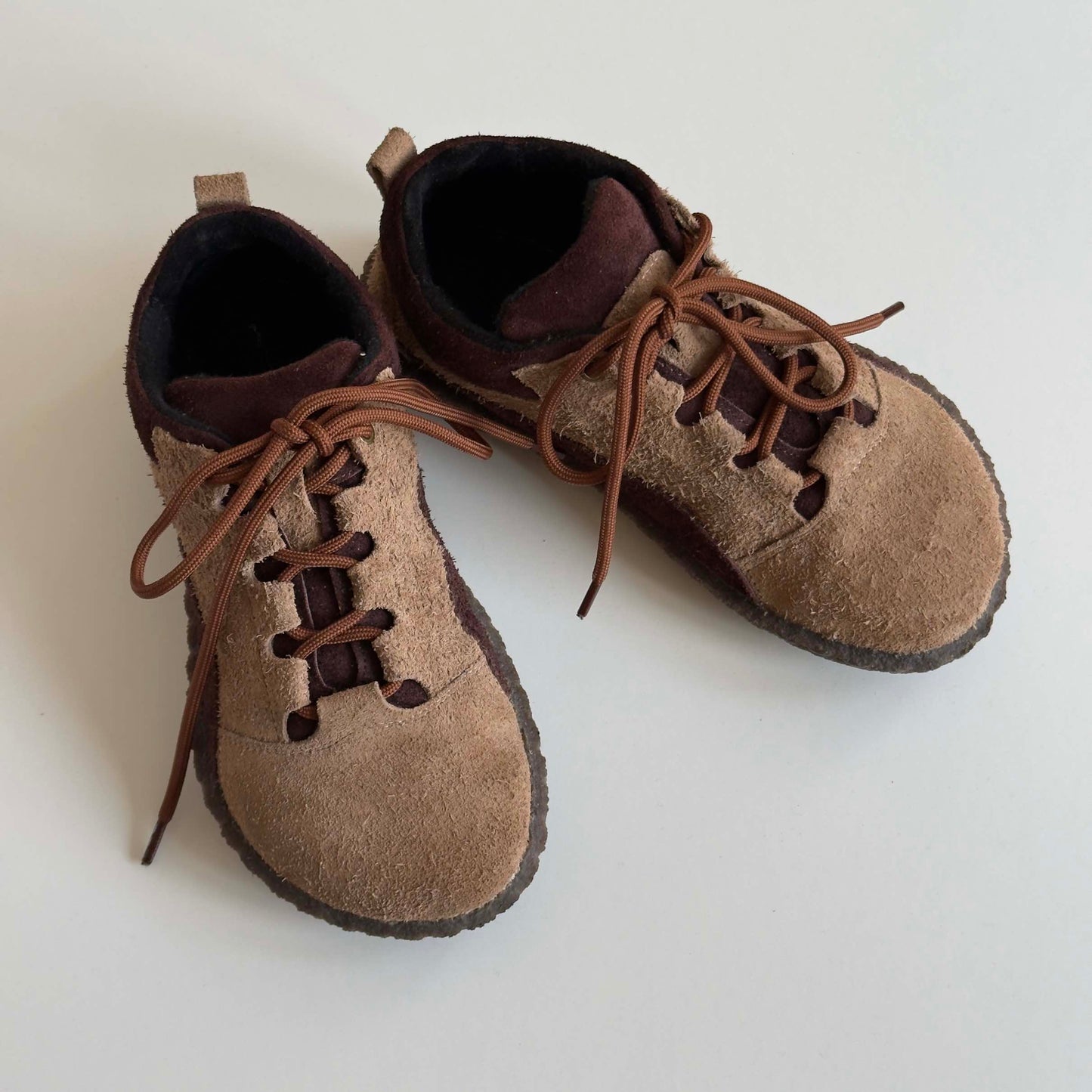 BOSIxHOCHUSOBITAKE demi-season sneakers