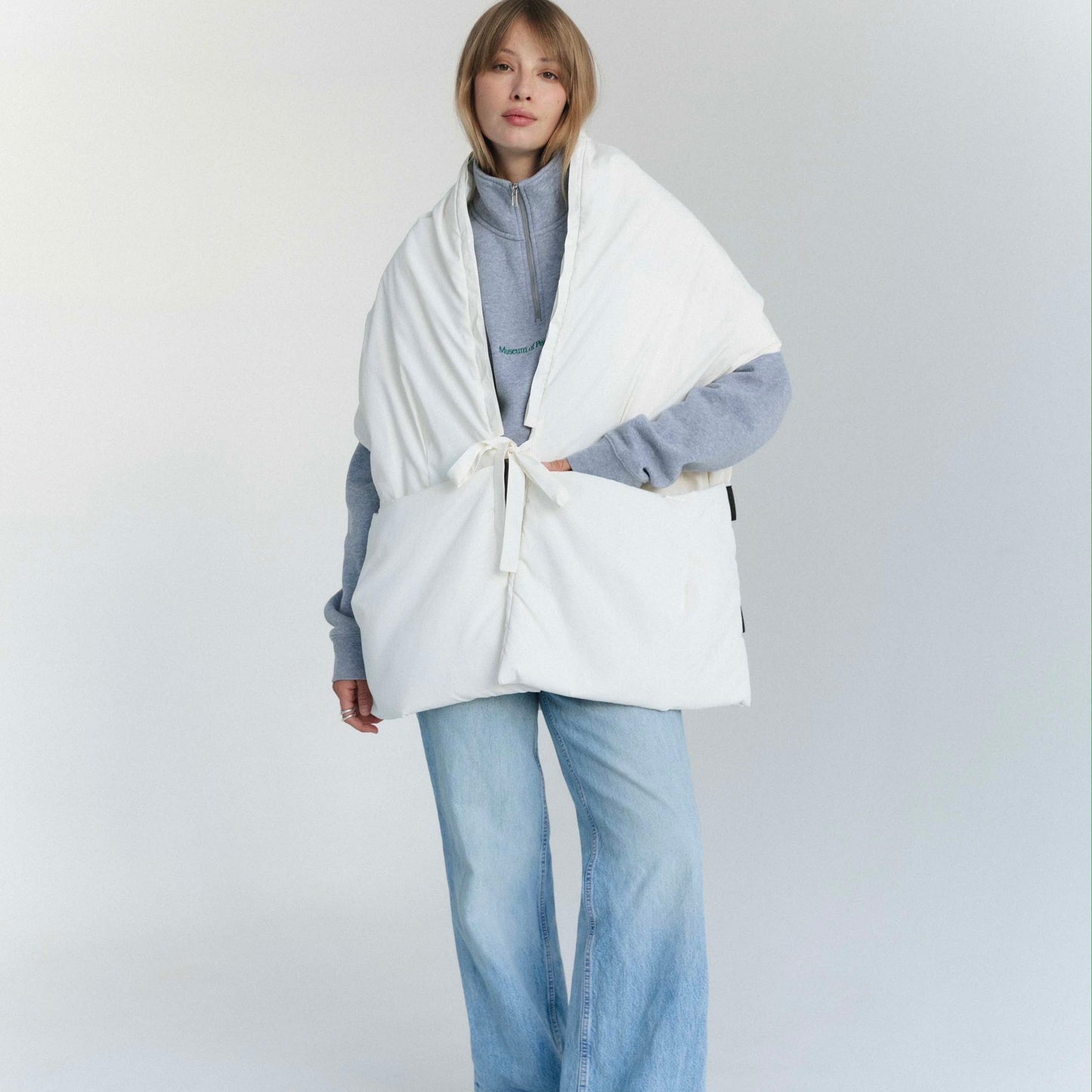 Milk Down vest with detachable hood