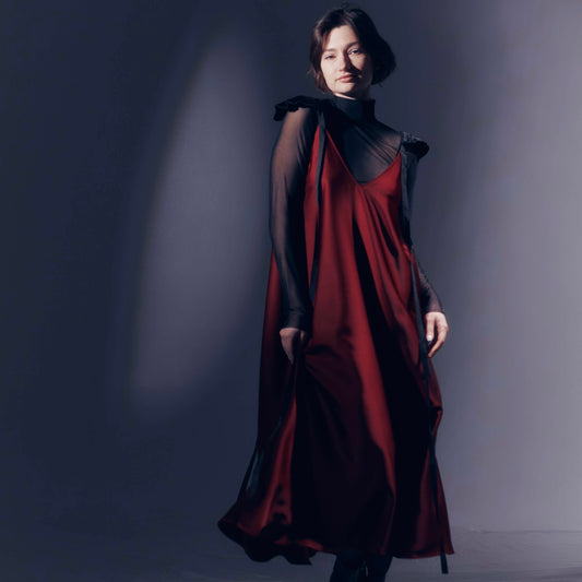 Сукня зі стрічками кольору бургунді