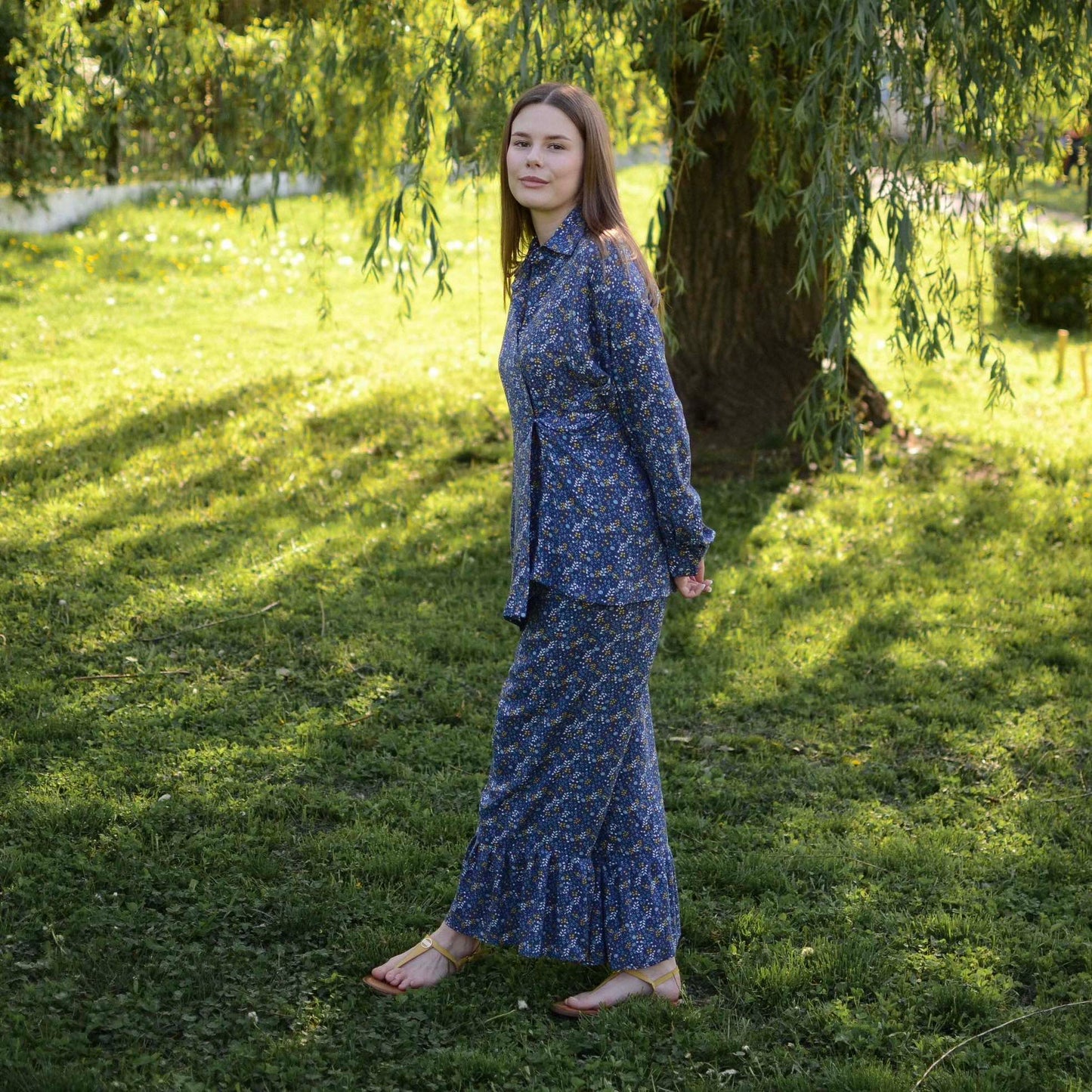 Shirt + pants with a print "Mimosas"