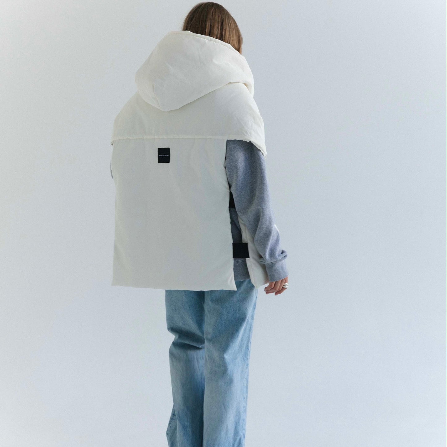 Milk Down vest with detachable hood