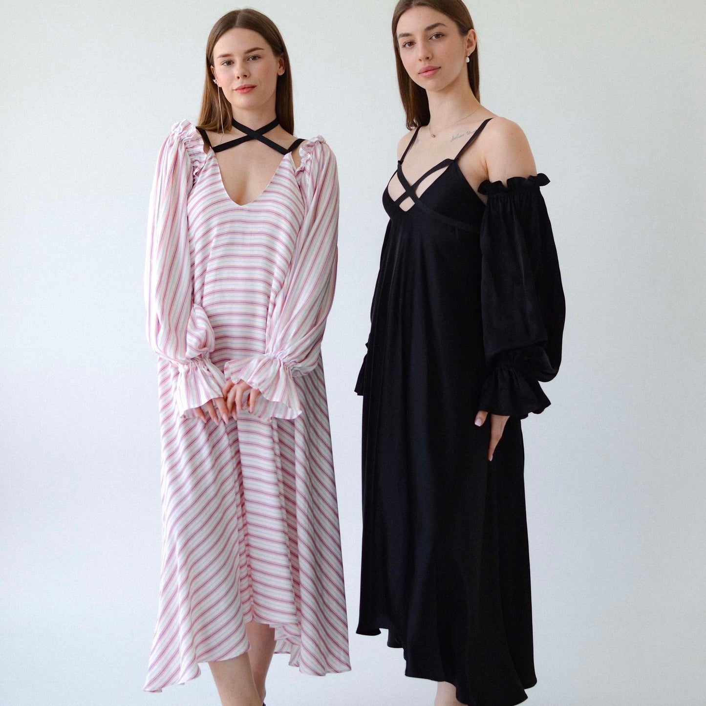 Detachable striped sleeves