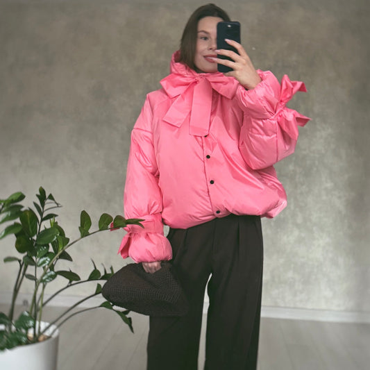 <tc>Куртка рожева зі знімними бантами і пристібним капюшоном</tc>