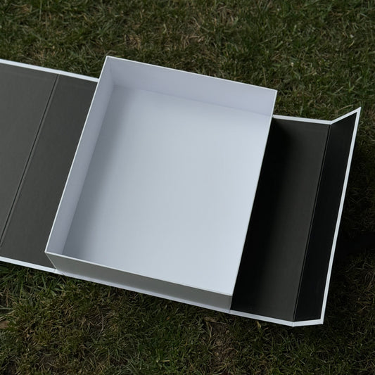 Подарункова брендована коробка