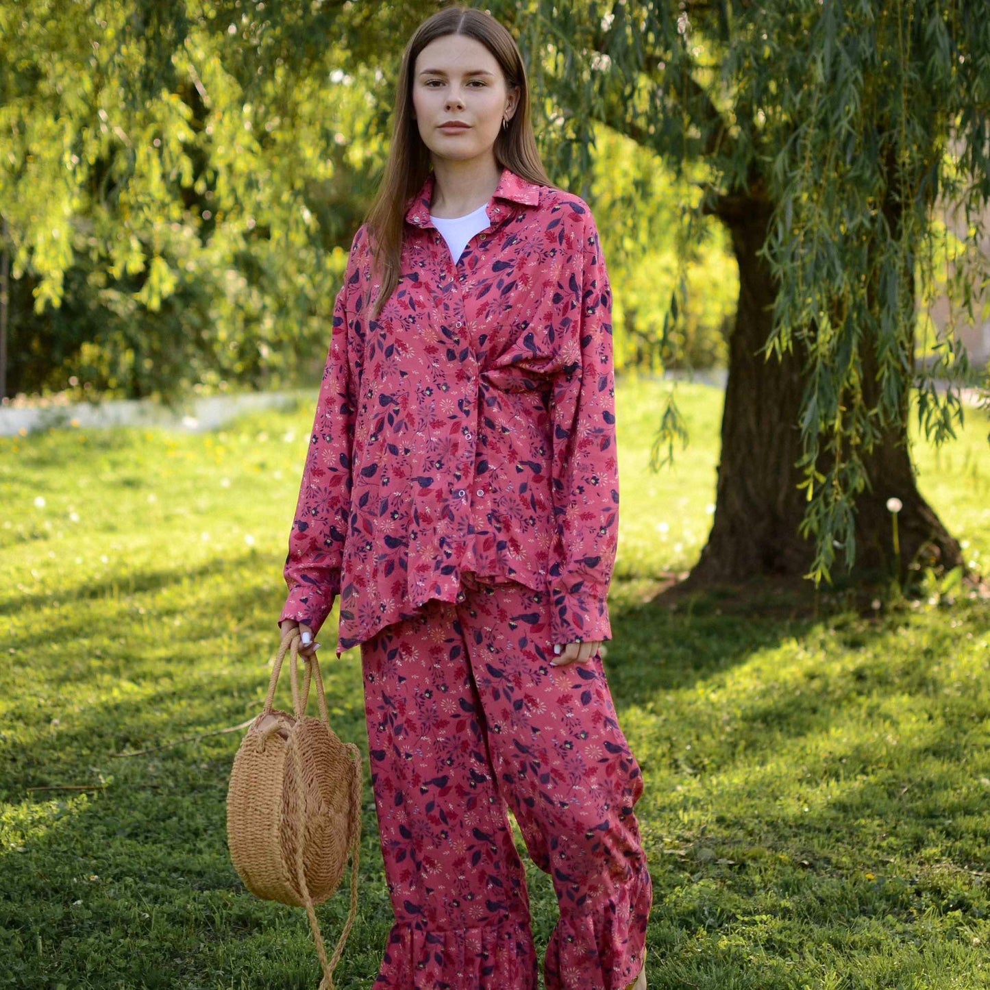 Shirt + pants with a print "Crimson birds"