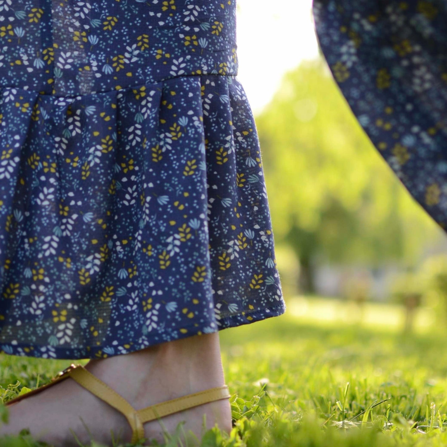 Pants with a print "Mimosas"
