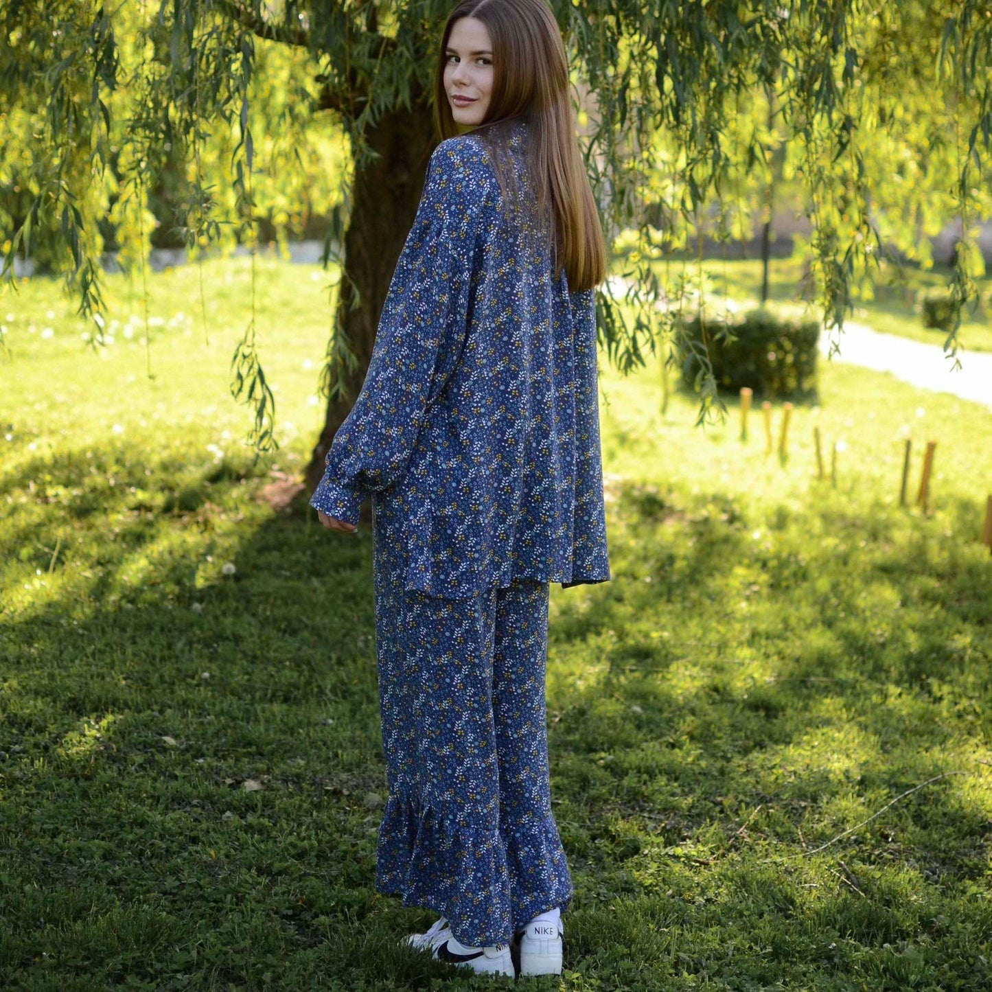 Shirt + pants with a print "Mimosas"
