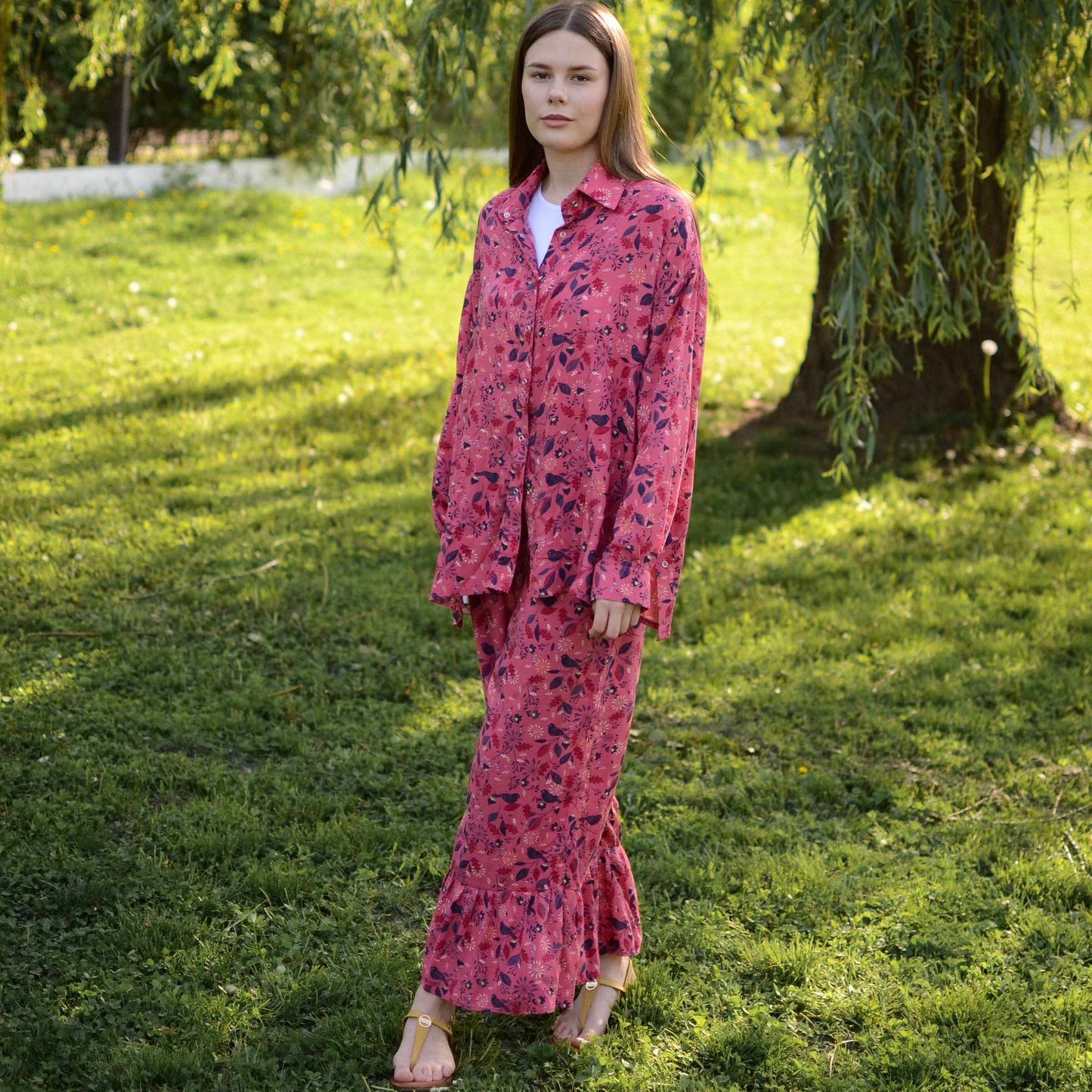 Shirt + pants with a print "Crimson birds"