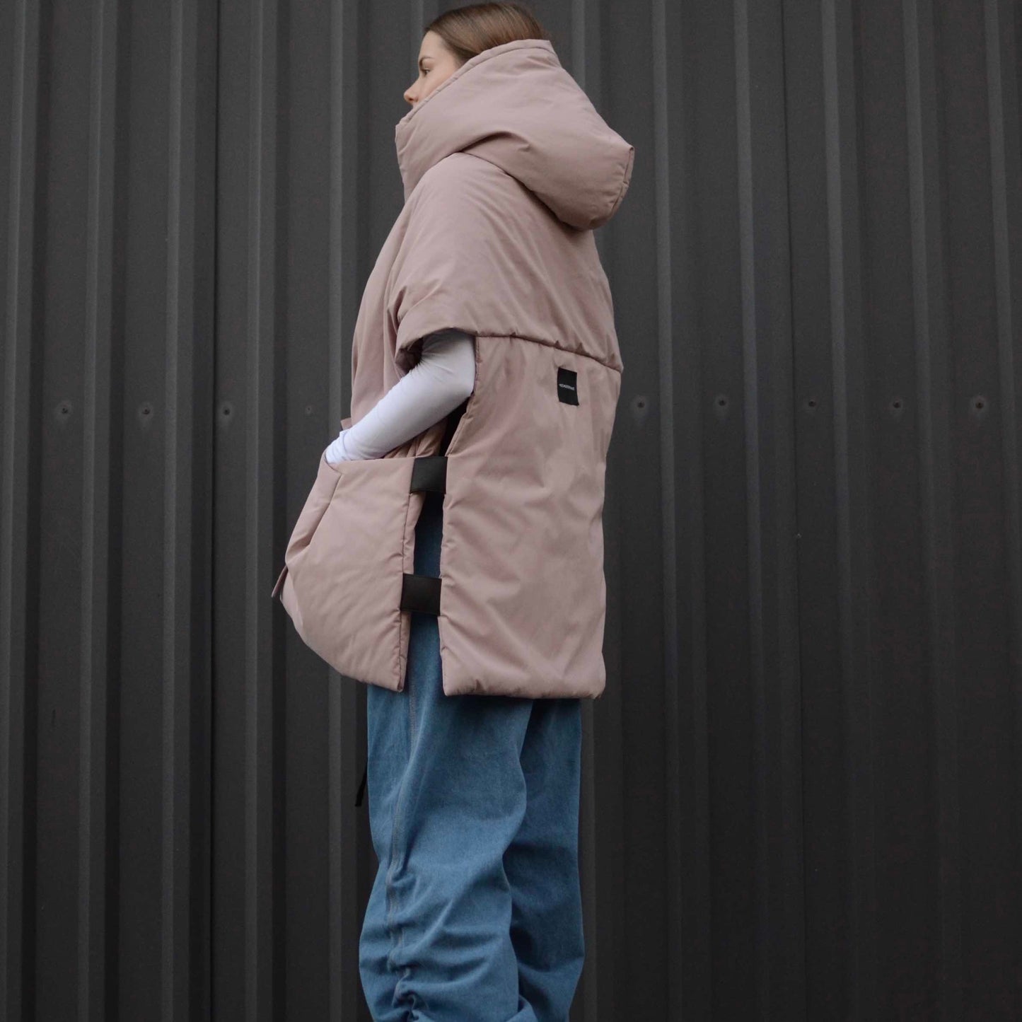 Powder Down vest with detachable hood