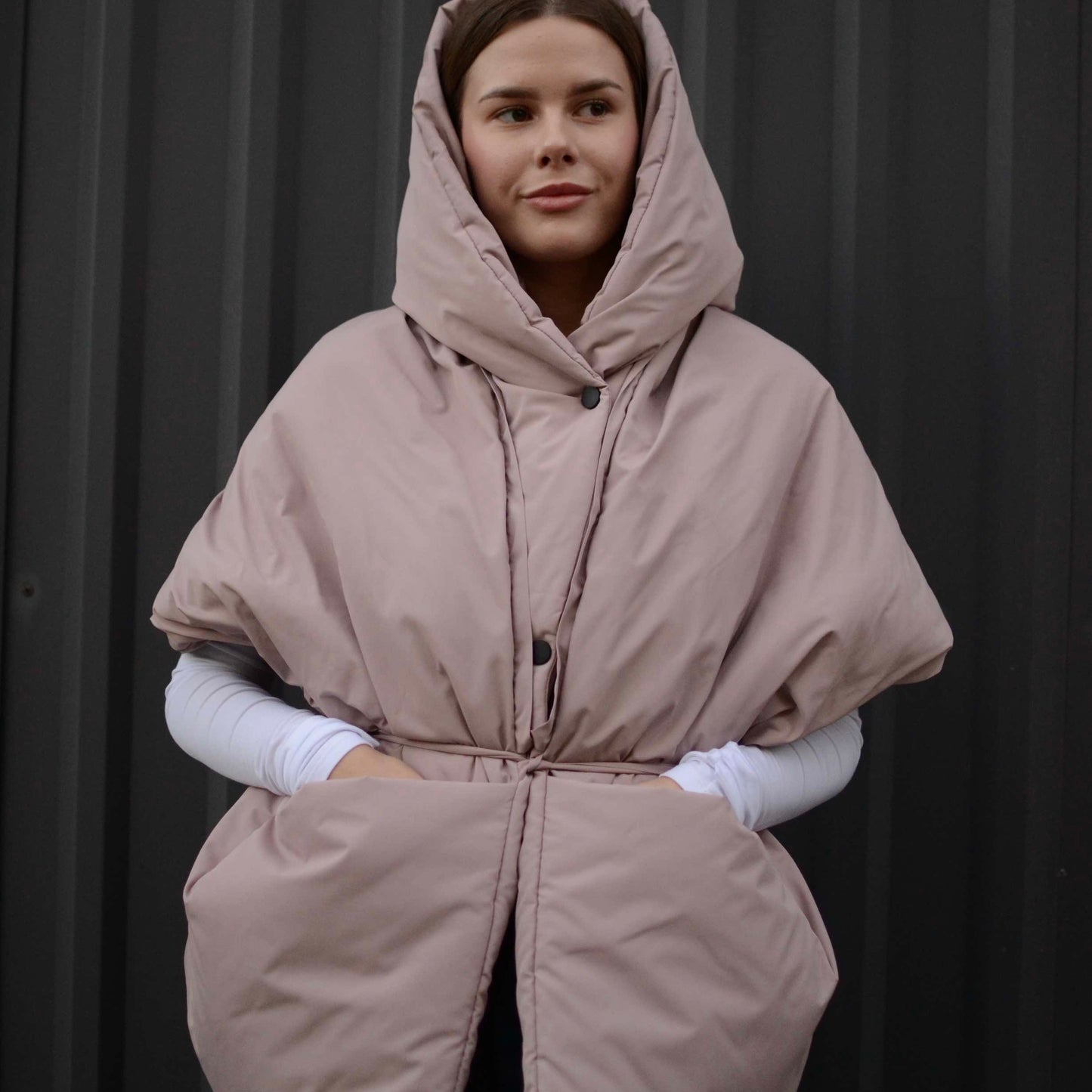 Powder Down vest with detachable hood