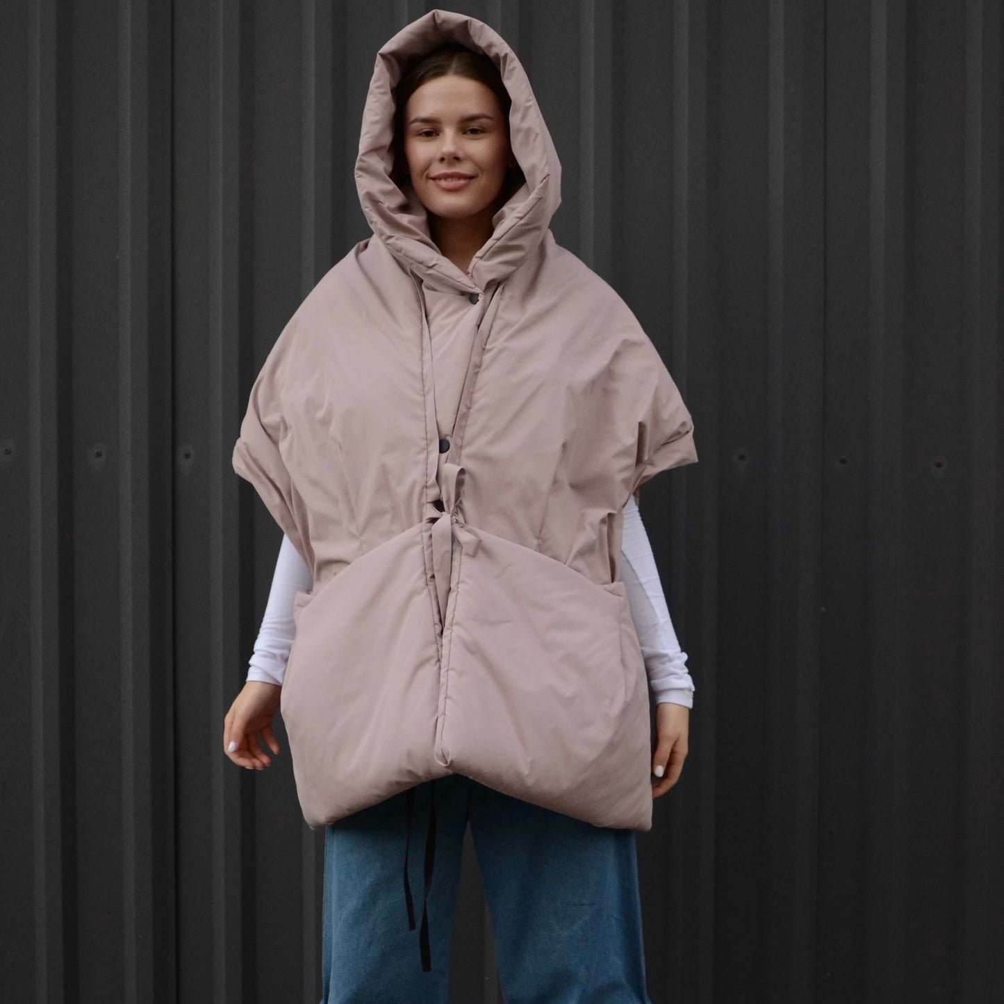 Powder Down vest with detachable hood