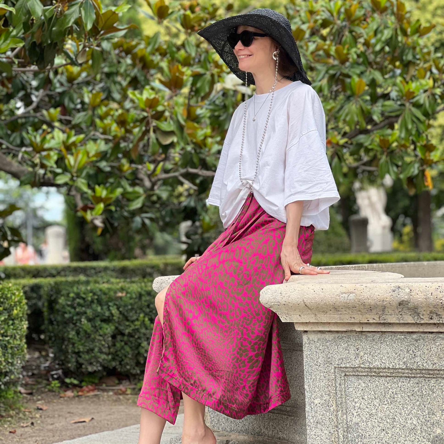 Asymmetrical skirt leopard