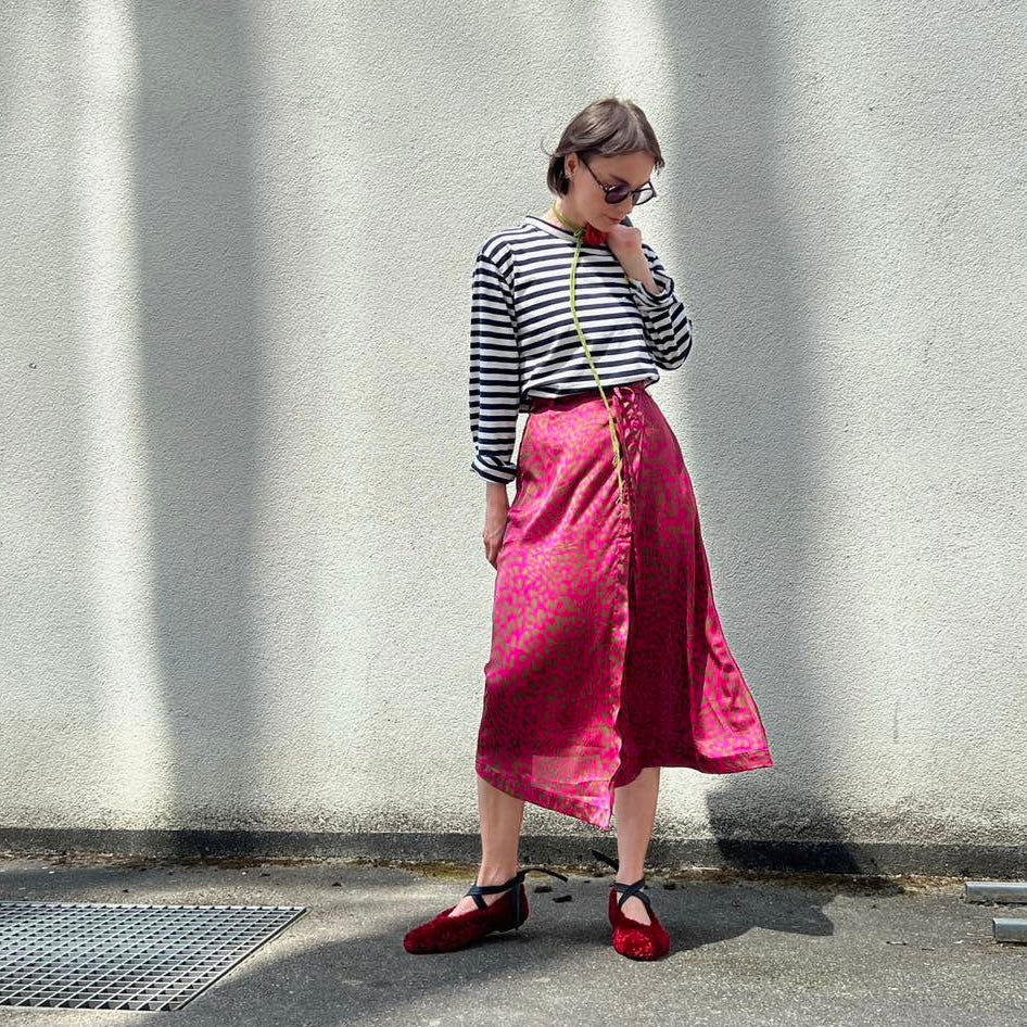 Asymmetrical skirt leopard