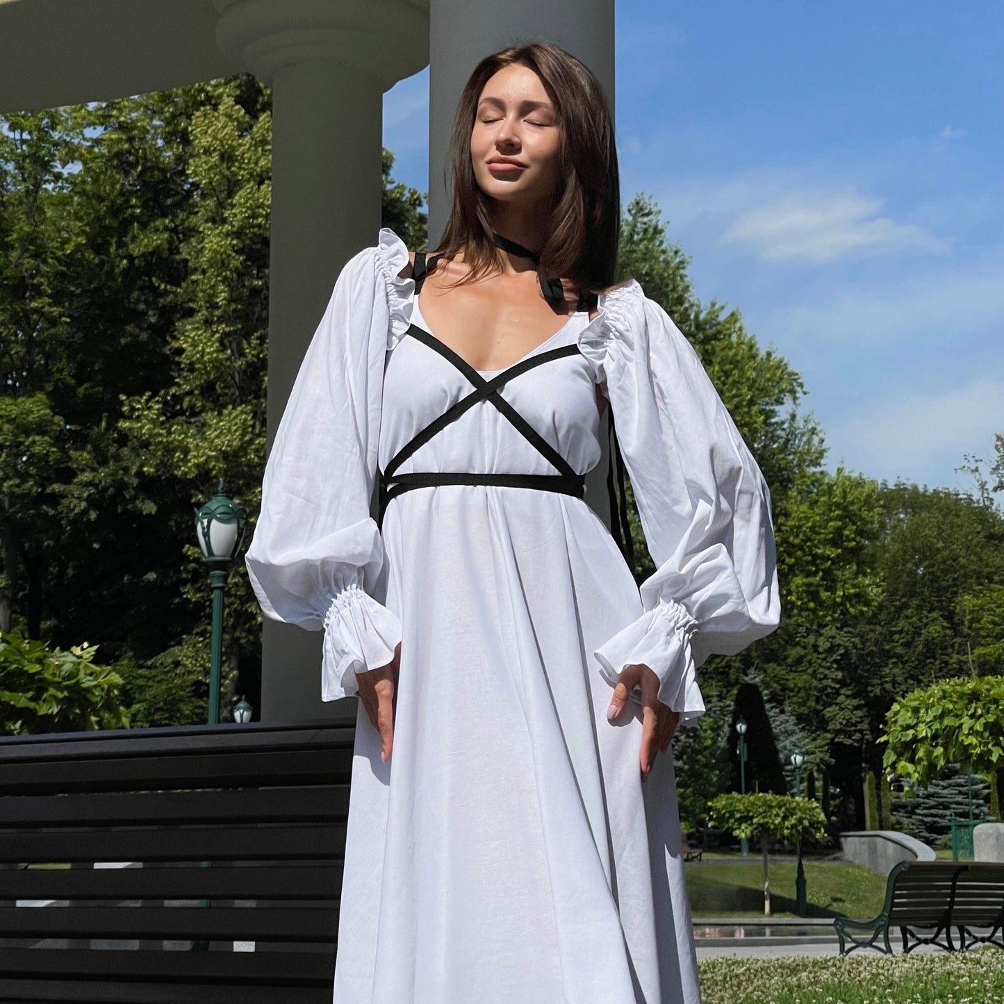 <tc>Сукня з льону зі стрічками</tc>