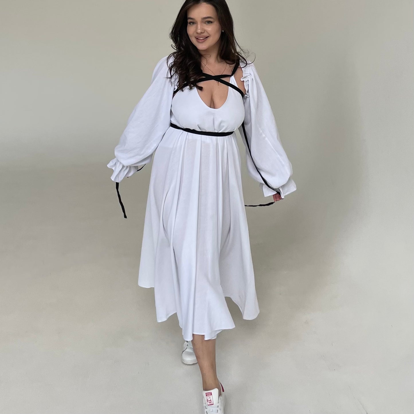 <tc>Сукня з льону зі стрічками</tc>