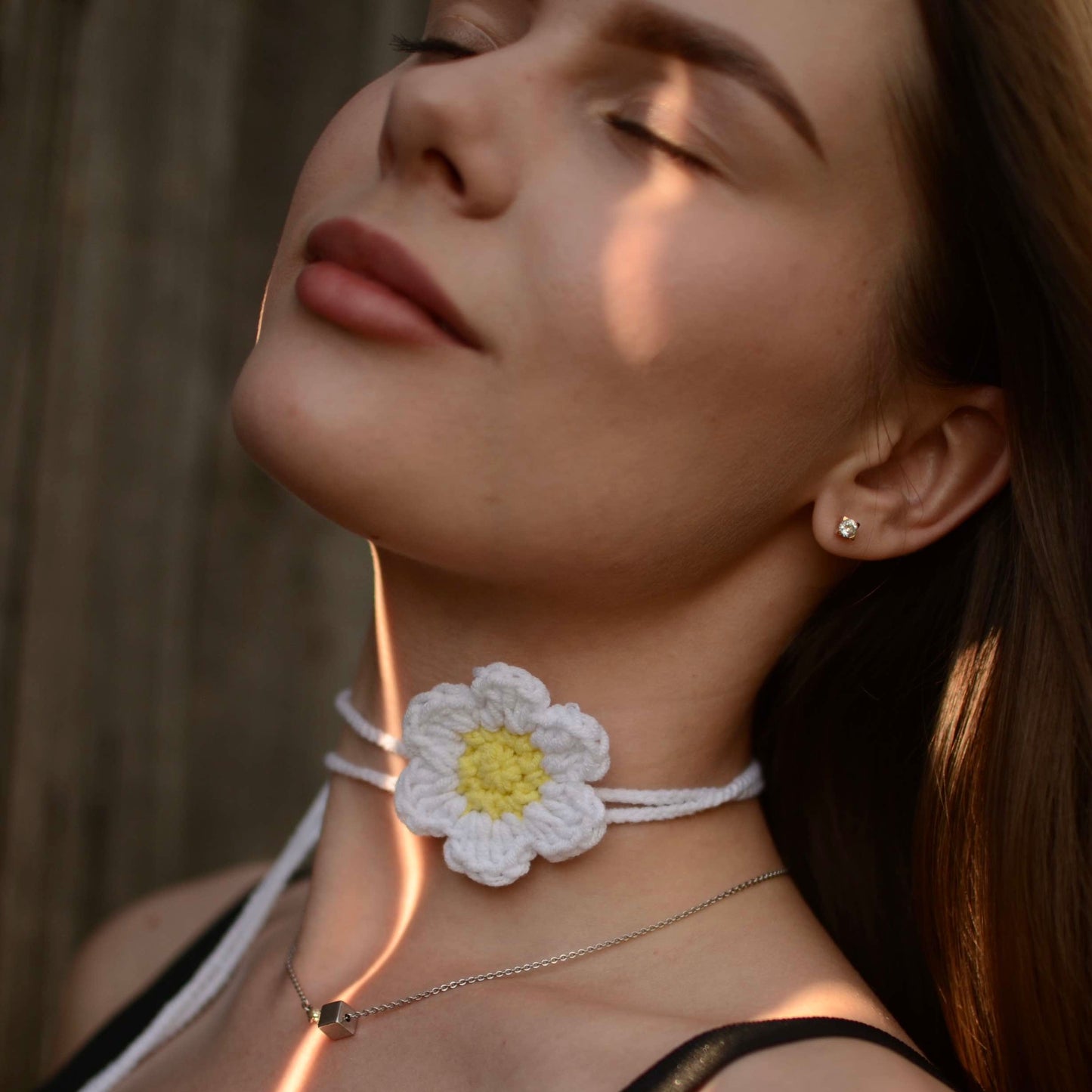 Crochet flower choker chamomile