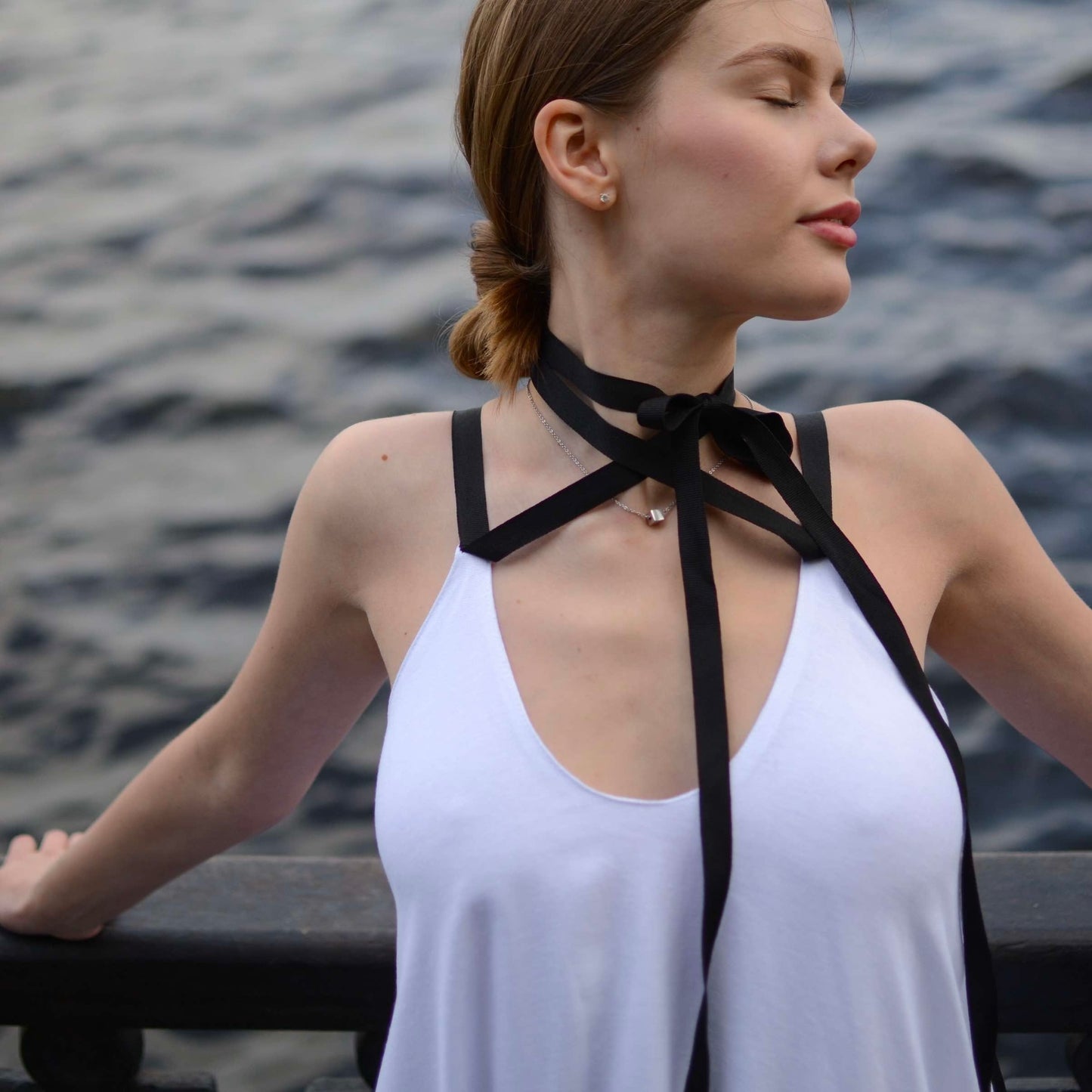 <tc>Сукня з льону зі стрічками</tc>