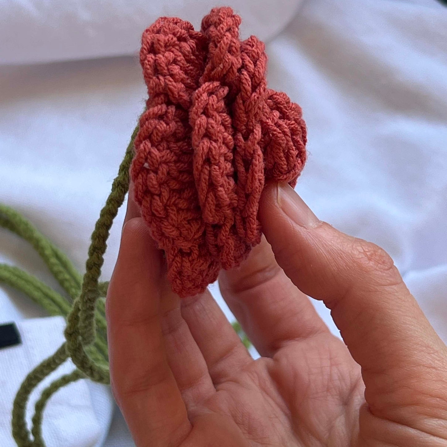 Crochet flower choker red rose