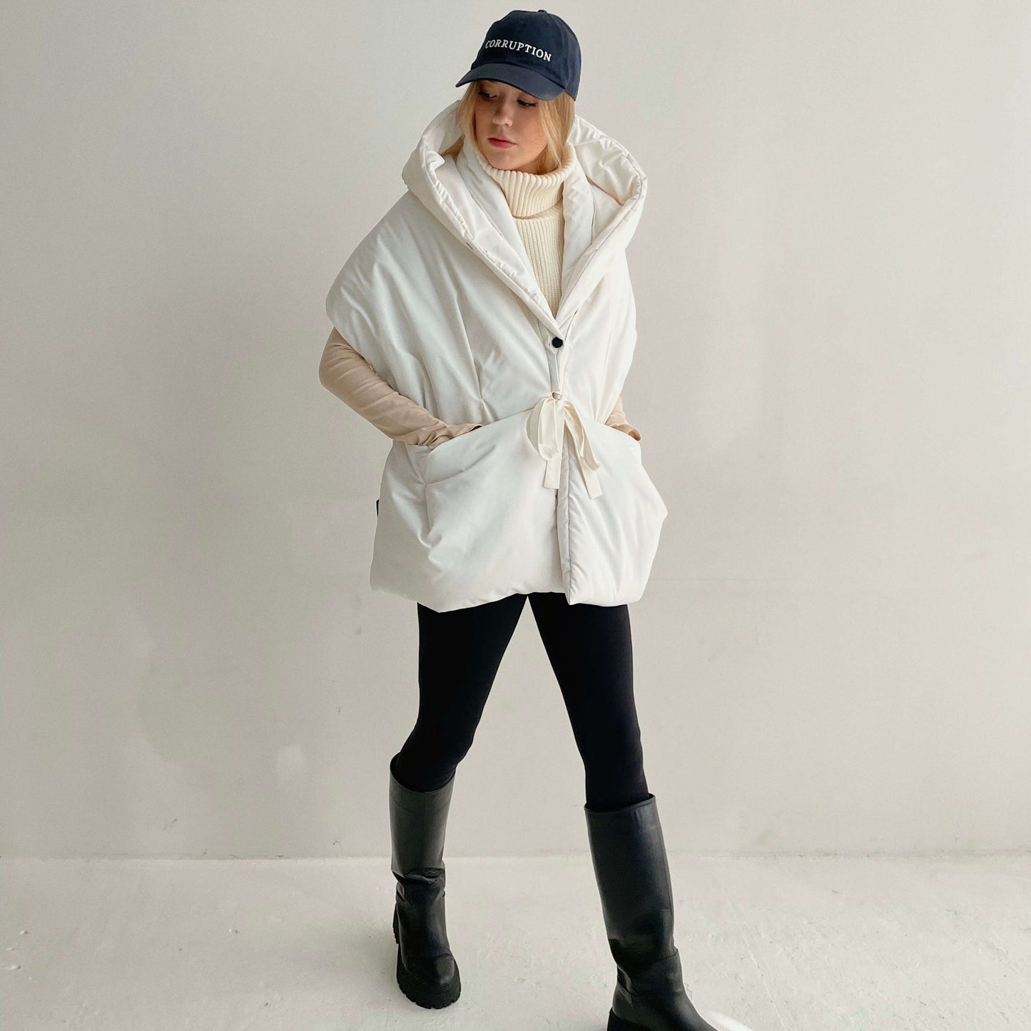 Milk Down vest with detachable hood