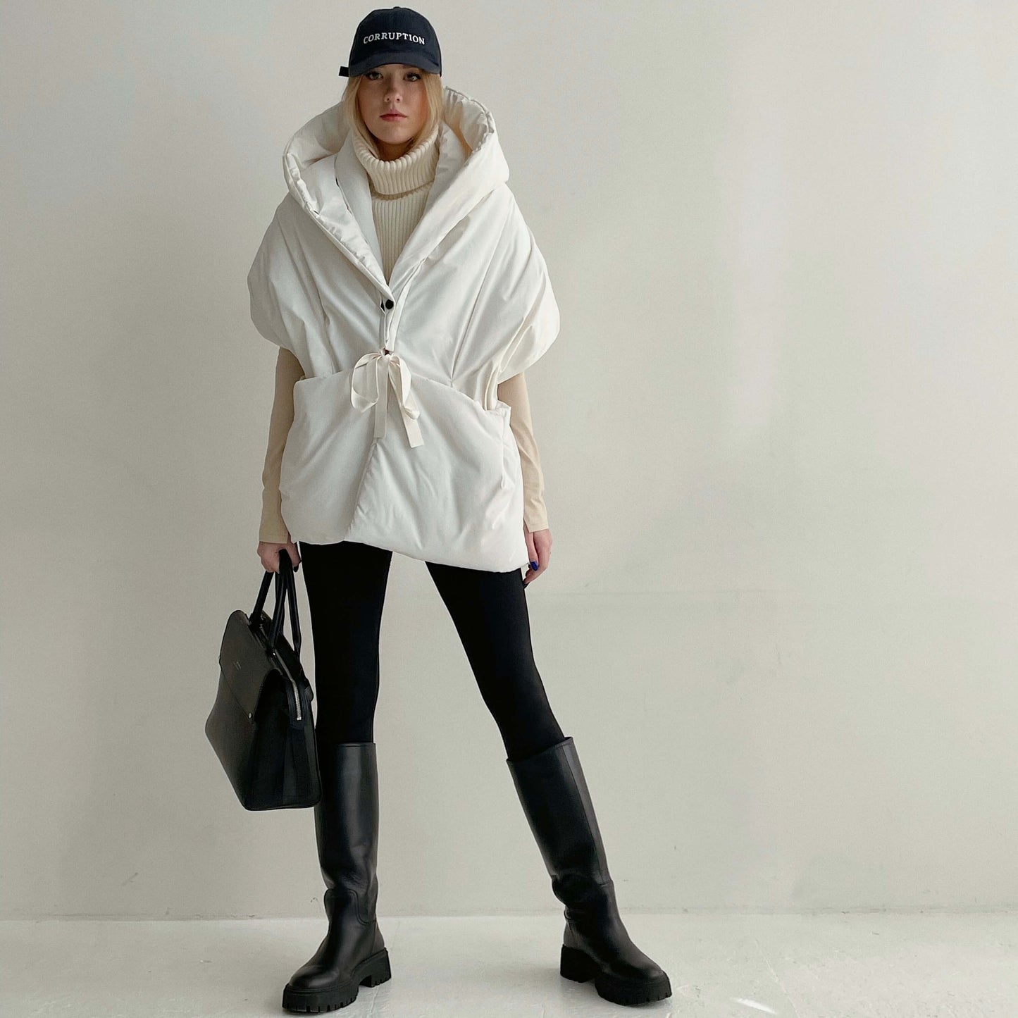 Milk Down vest with detachable hood