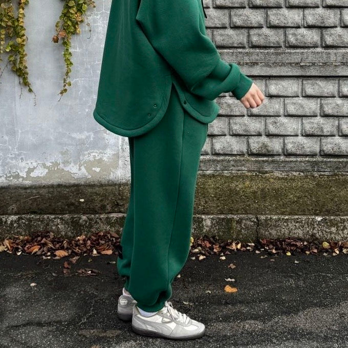 <tc>Спортивні штані кольору смарагд</tc>