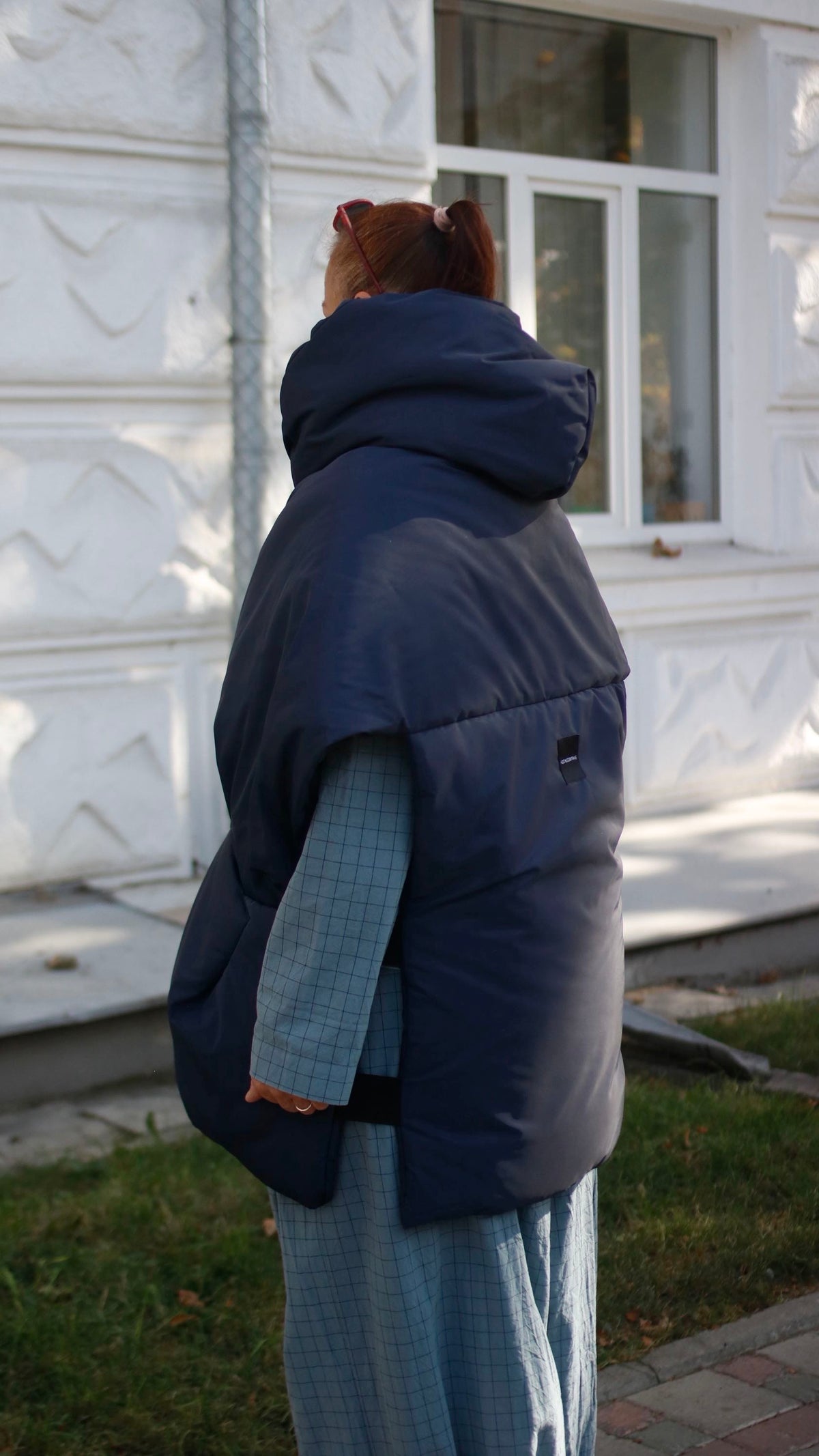 Deep blue Down vest with detachable hood