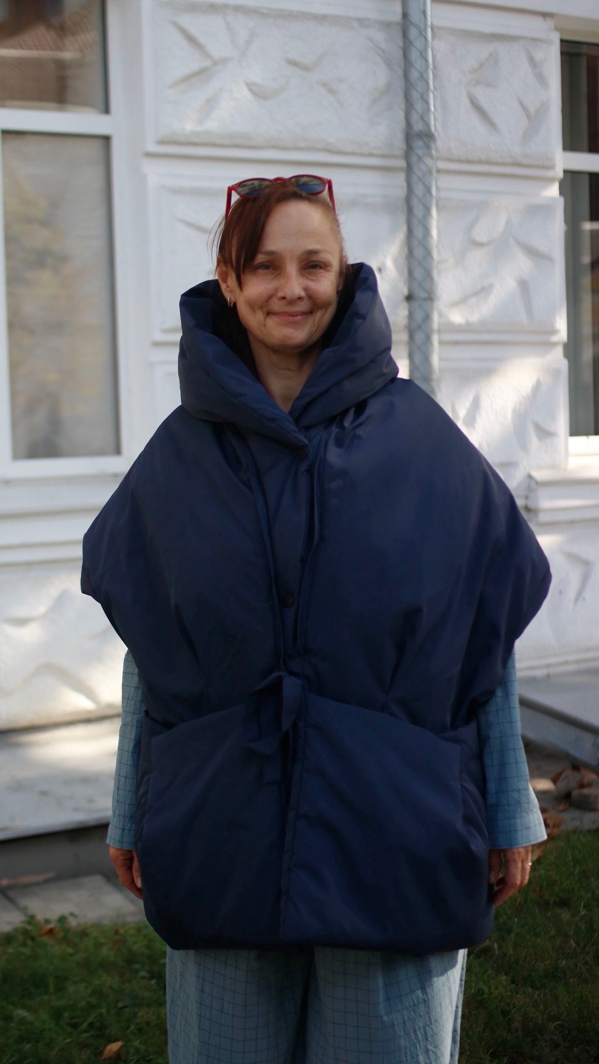 Deep blue Down vest with detachable hood