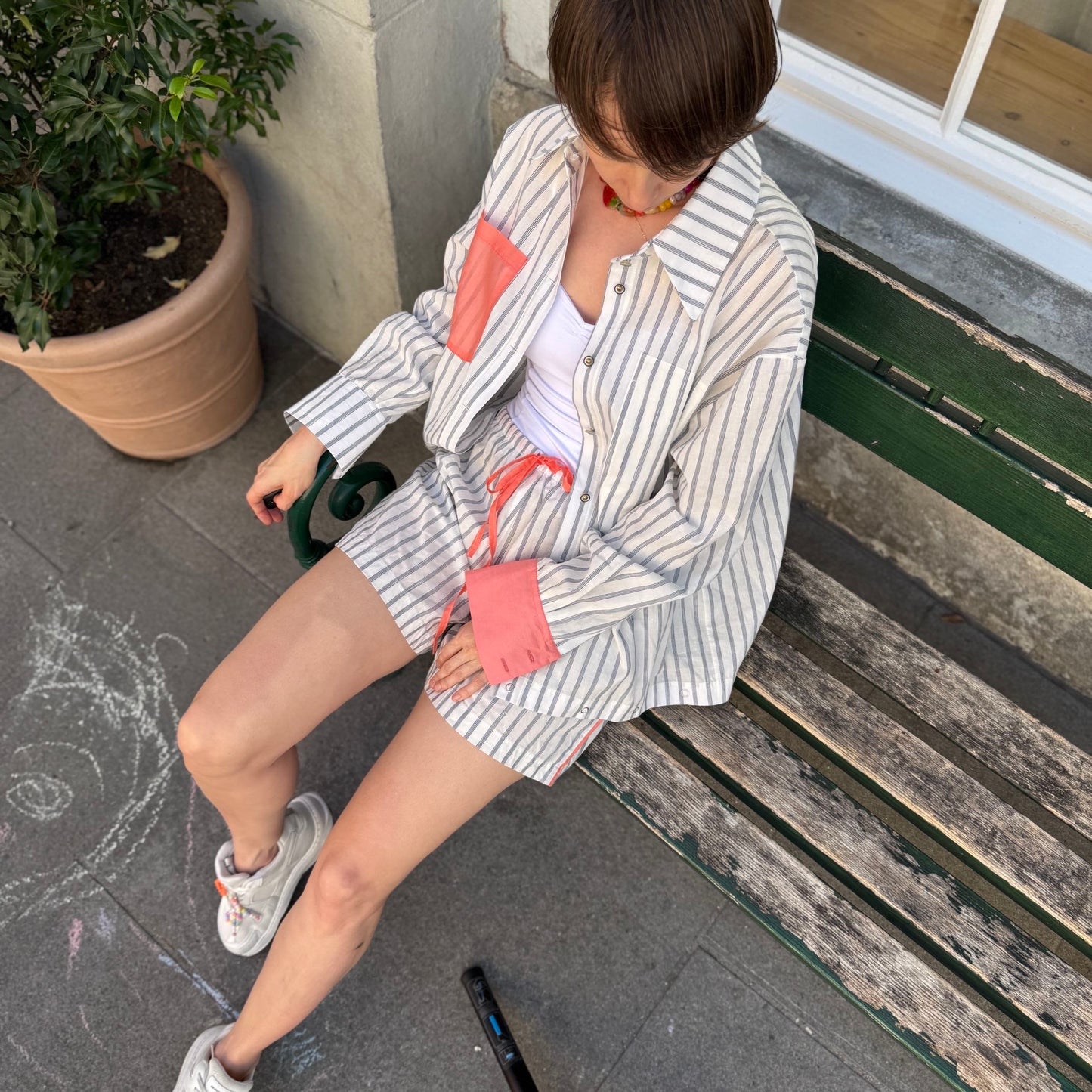 Striped shorts with color accents of your choice