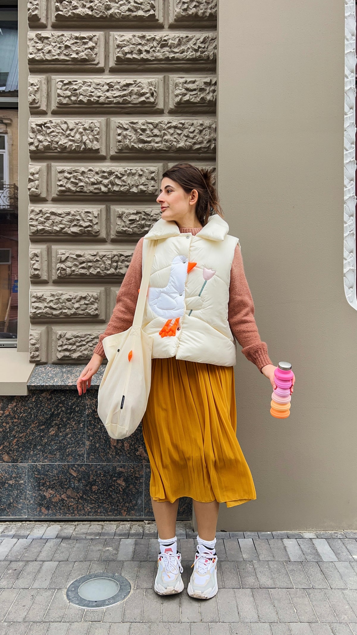 Vest "Little duck" creamy with detachable collar