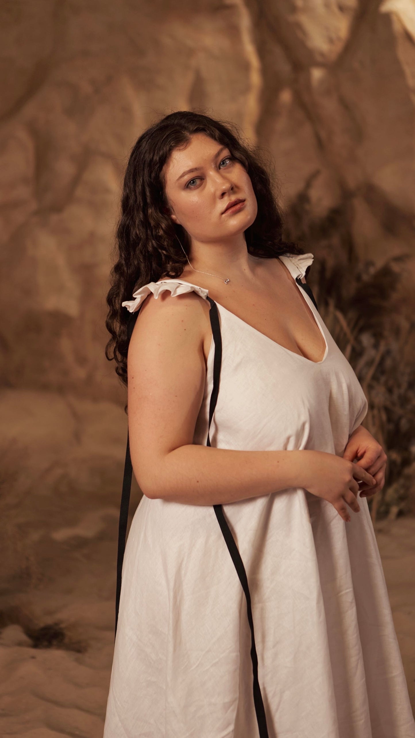 Dress with ribbons in organic linen height from 170cm+