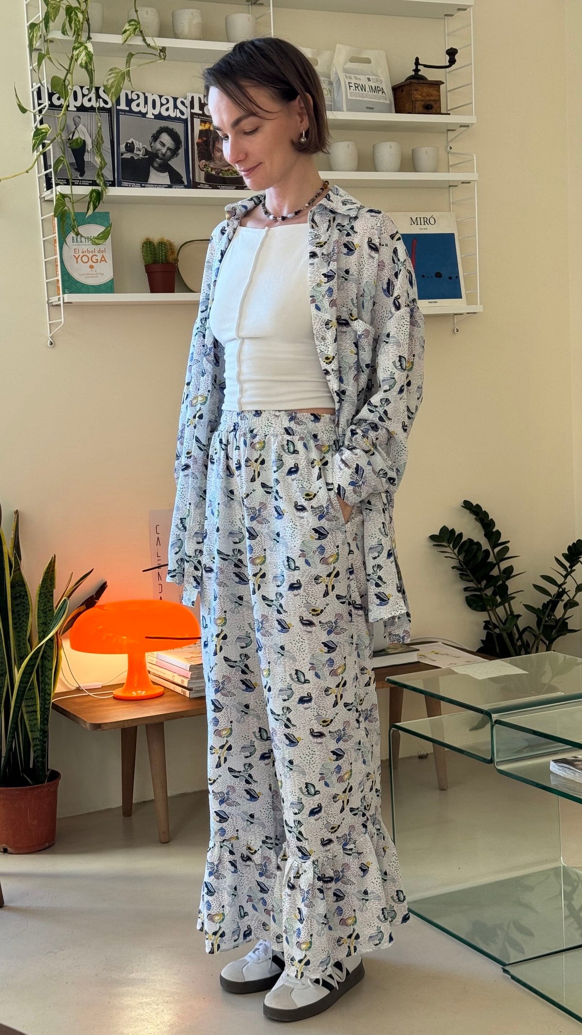 Shirt with a bird print