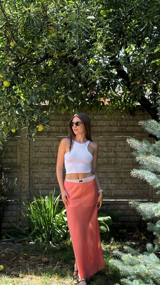 A line sheer skirt in coral