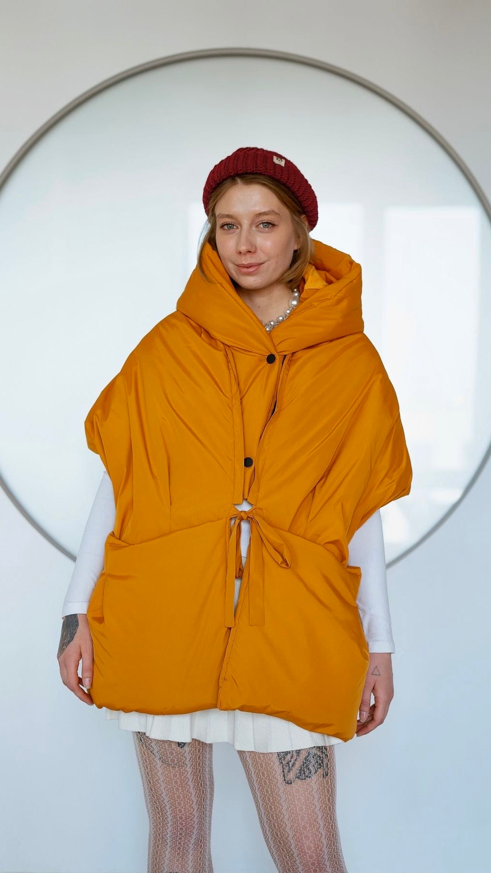 Curry Down vest with detachable hood