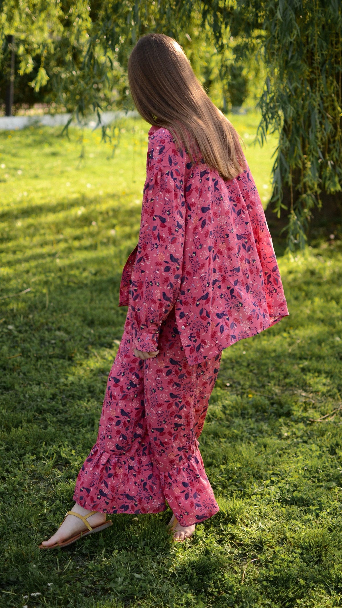 Shirt + pants with a print "Crimson birds"