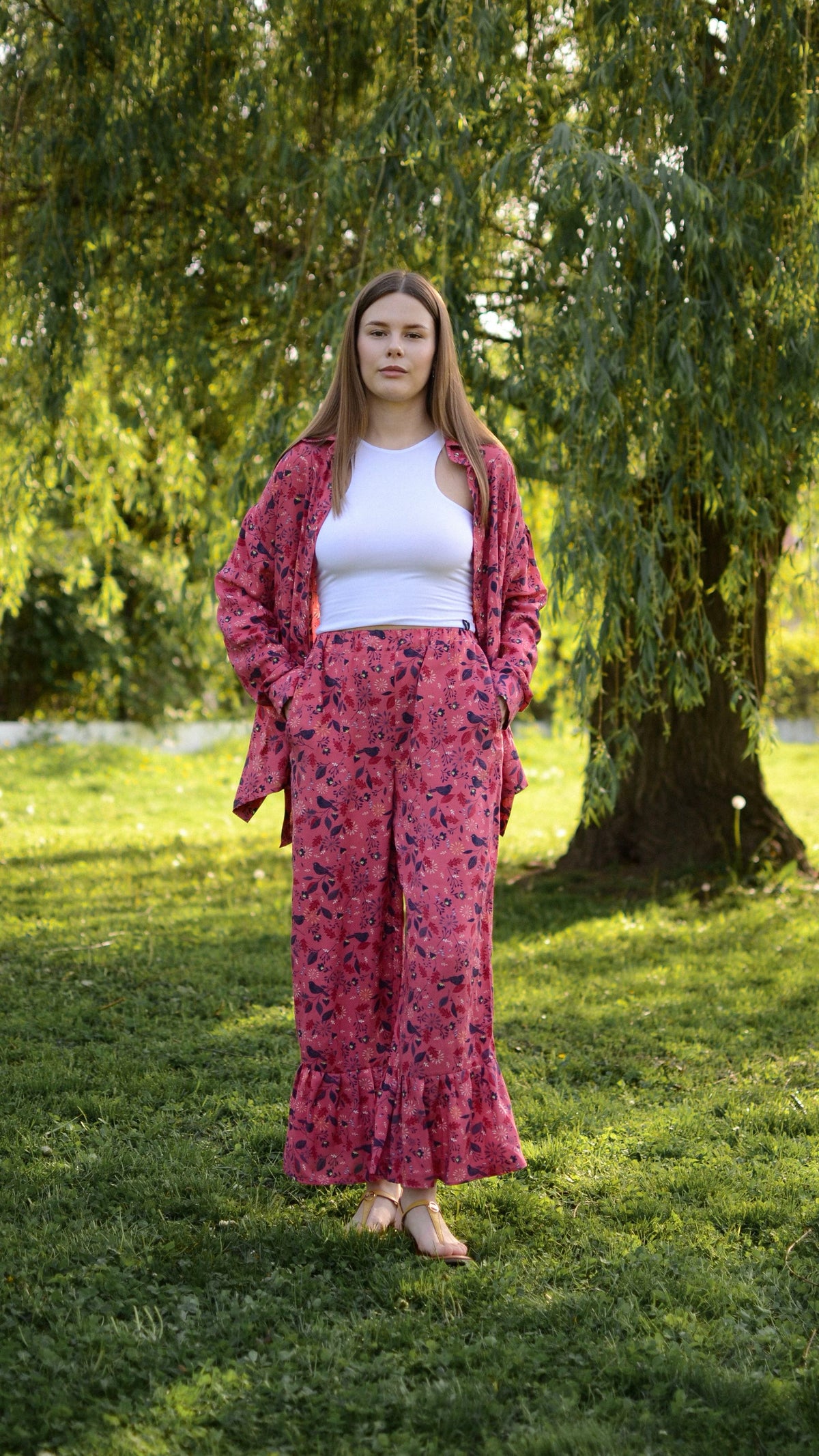 Shirt + pants with a print "Crimson birds"