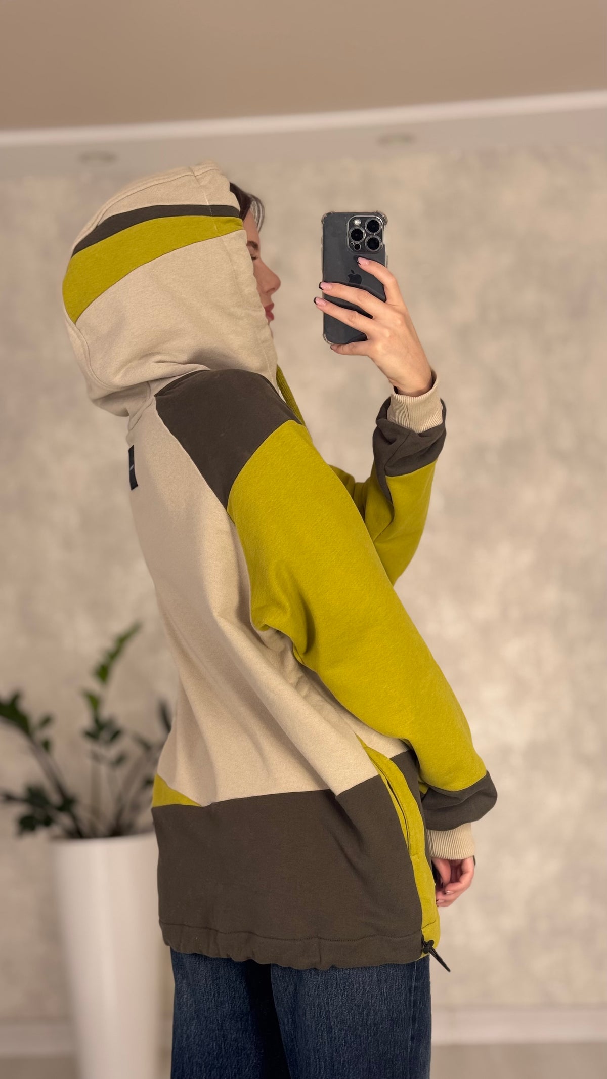 Patched upcycled Hoodie green