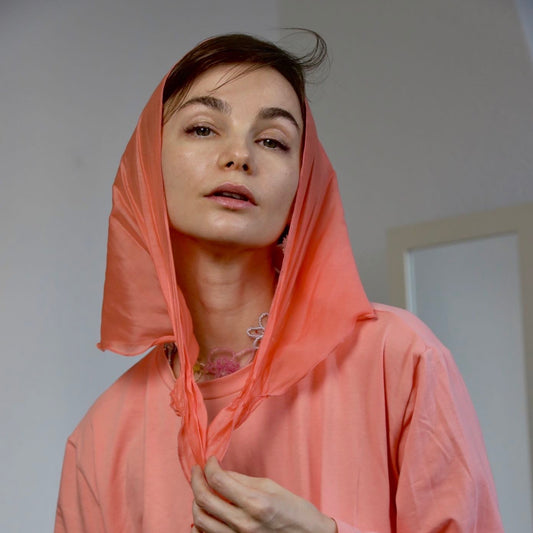Triangular headscarf