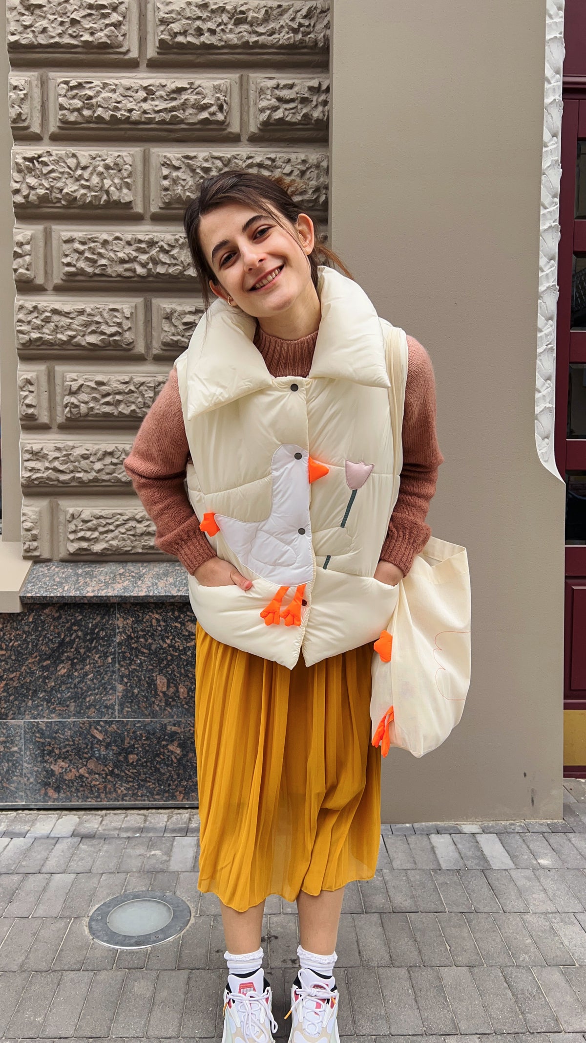 Vest "Little duck" creamy with detachable collar