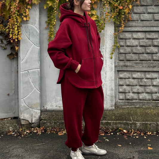 <tc>Флісовий костюм кольору бургунді</tc>