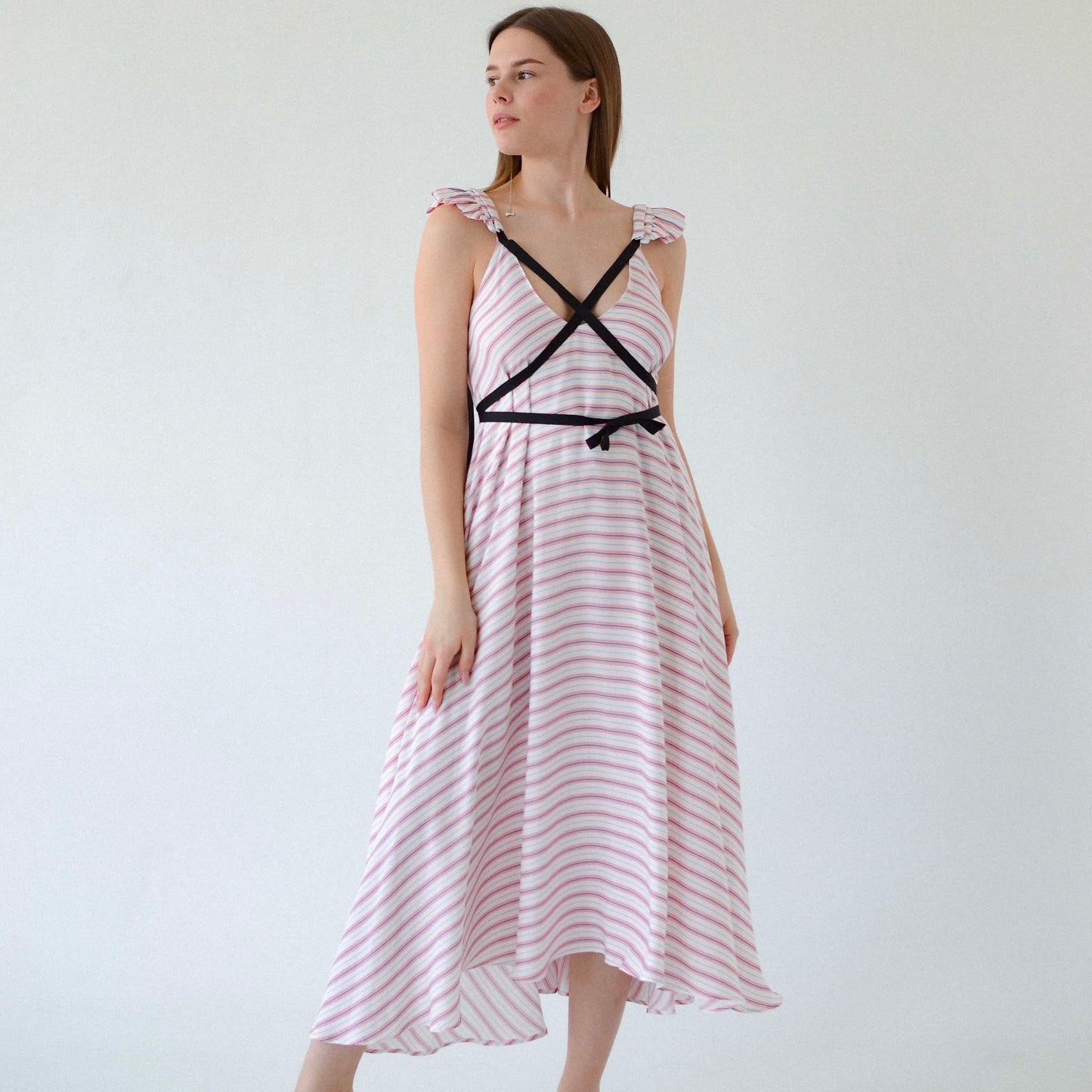 Dress with striped ribbons