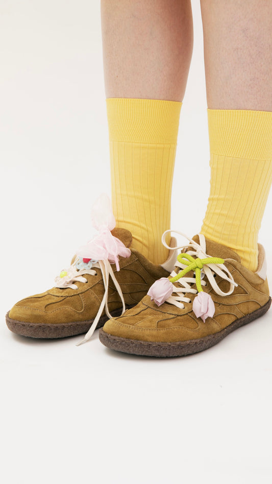 BOSI x HOCHUSOBITAKE demi-season sneakers (Selby) with an exclusive designer accessory set