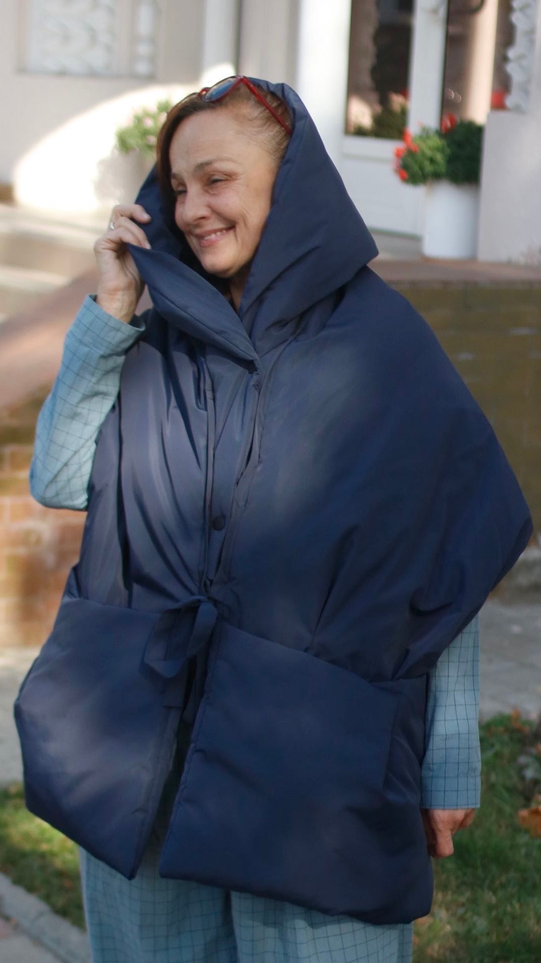 Deep blue Down vest with detachable hood