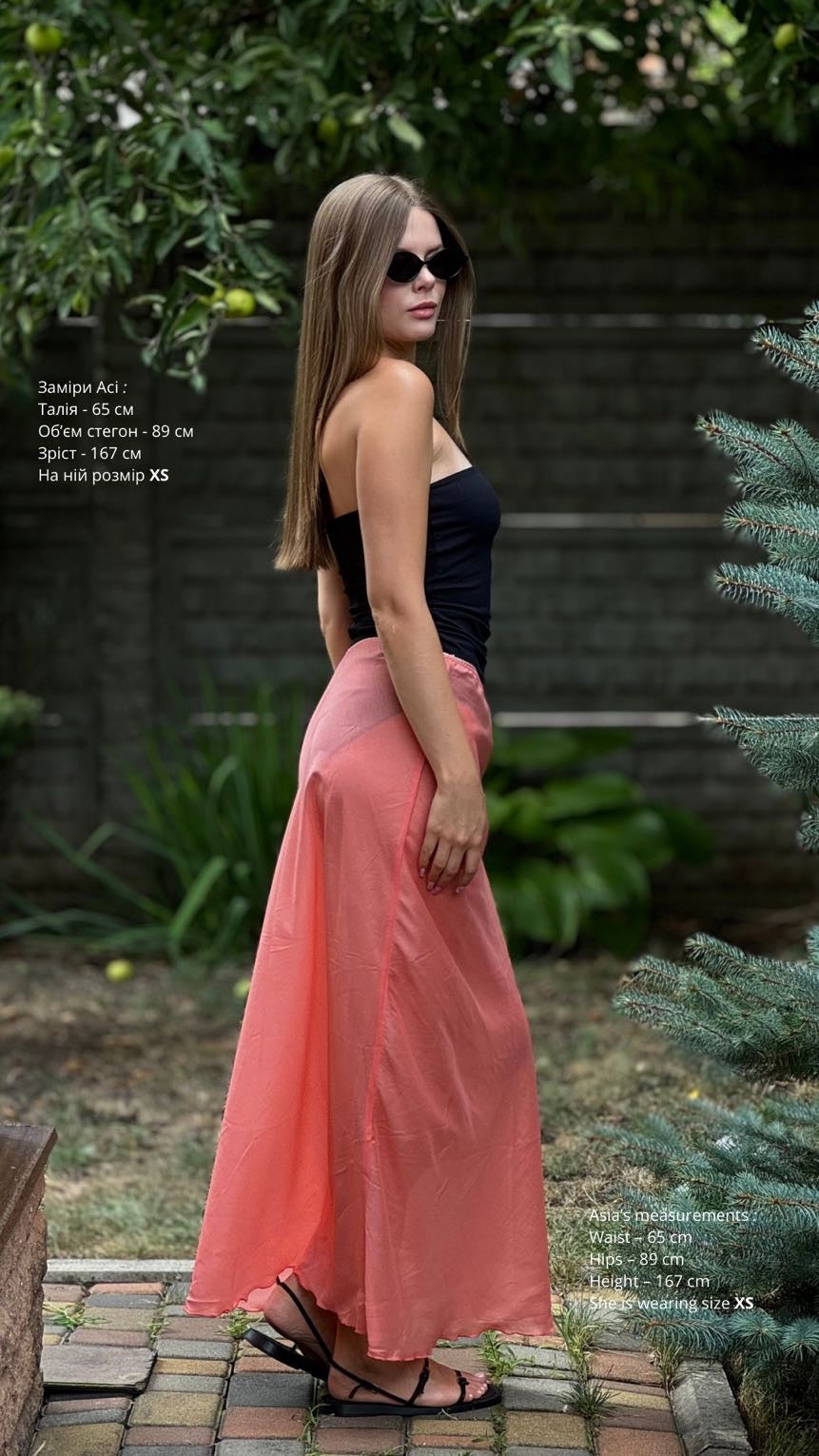 A line sheer skirt in coral