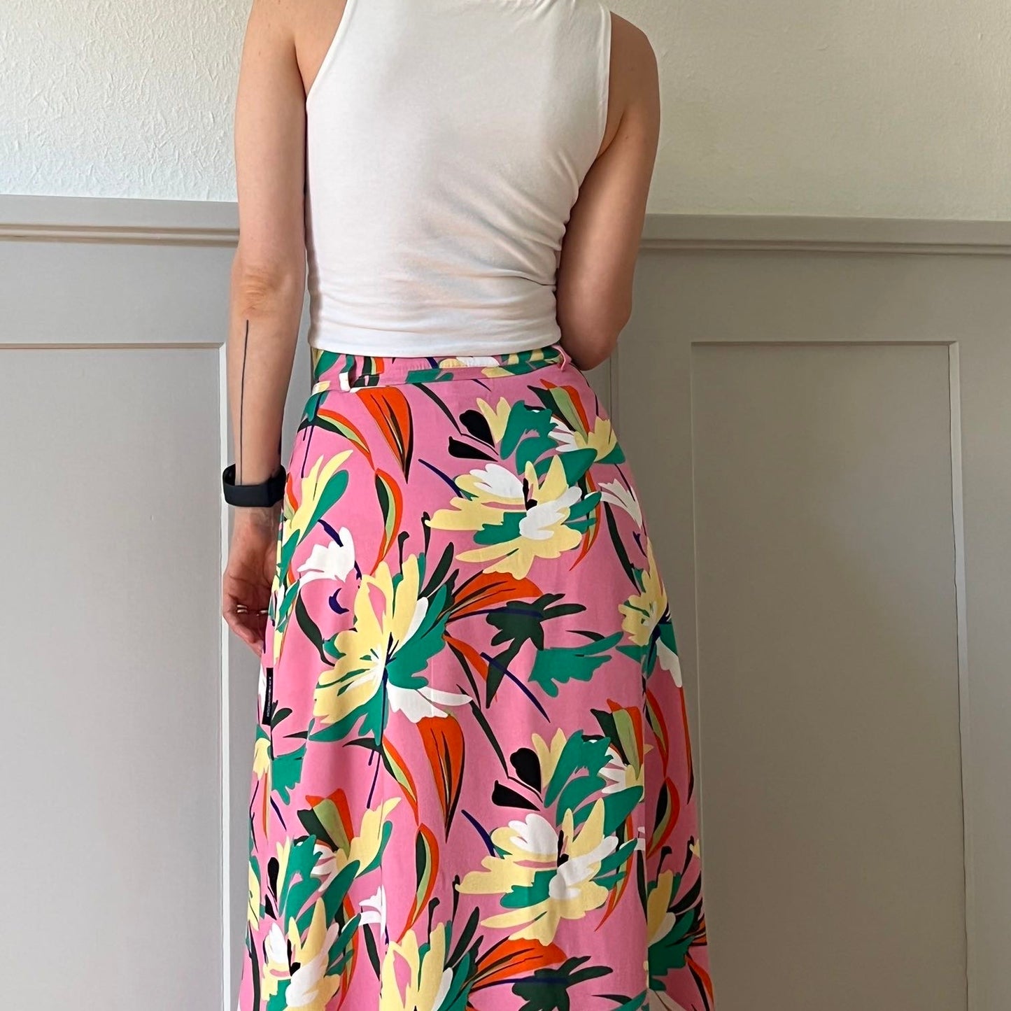 Asymmetrical skirt «Nymphaea»