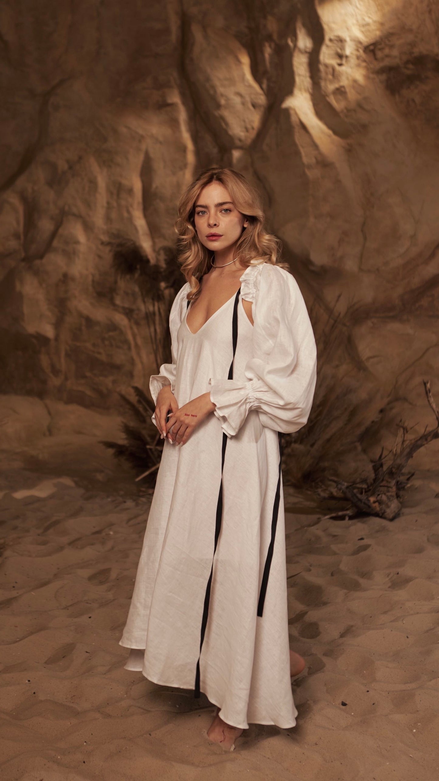 Dress with ribbons in organic linen height from 170cm+