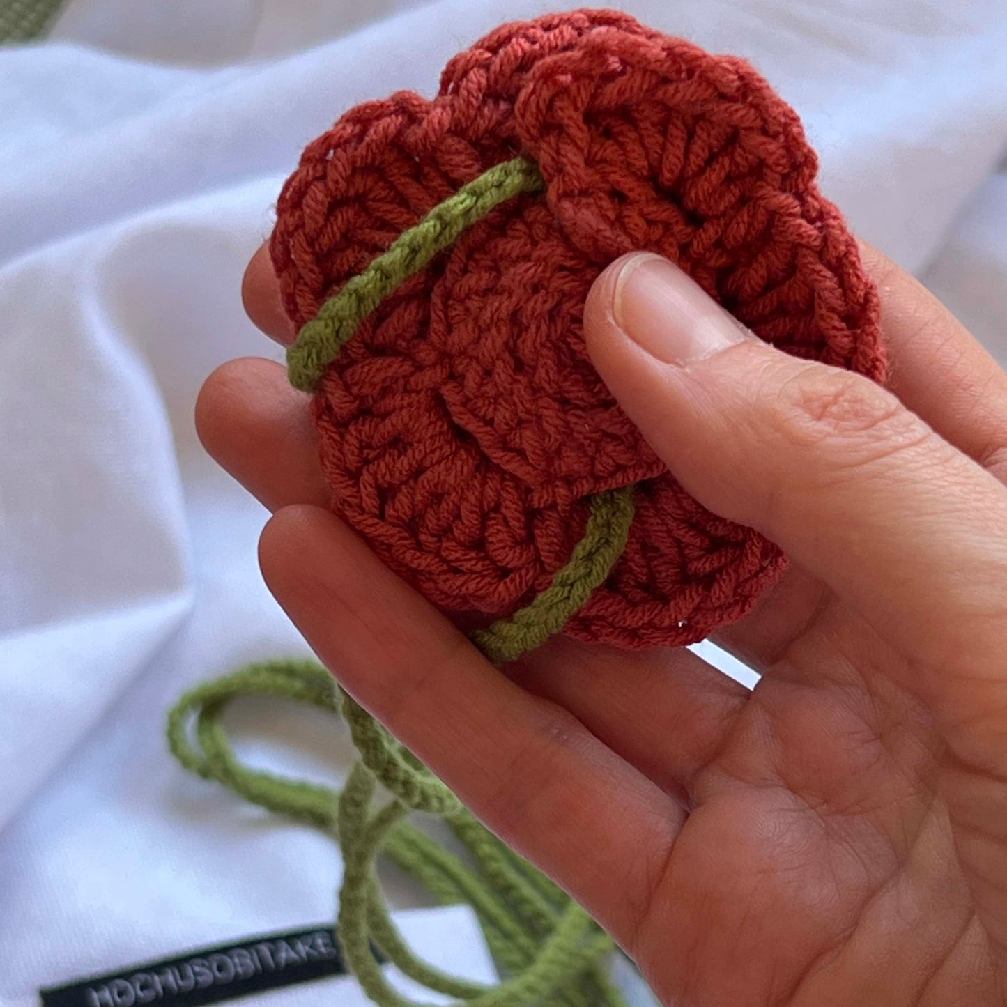 Crochet flower choker red rose