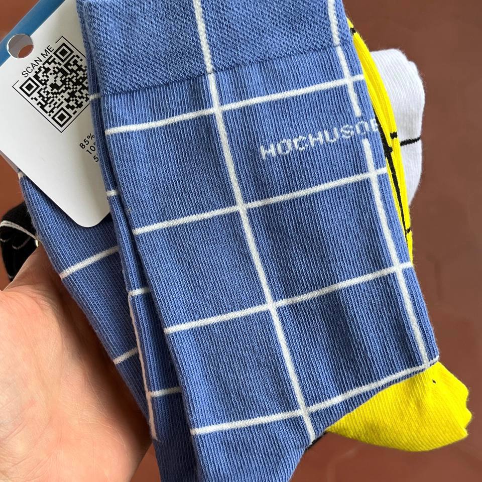 2 pairs pack socks yellow and blue